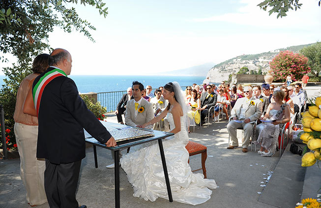 Civil wedding in Sorrento